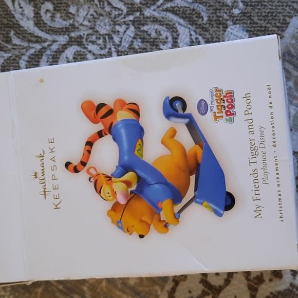 Hallmark Playhouse Disney My Friends Tigger & Pooh Ornament - Picture 6 of 9